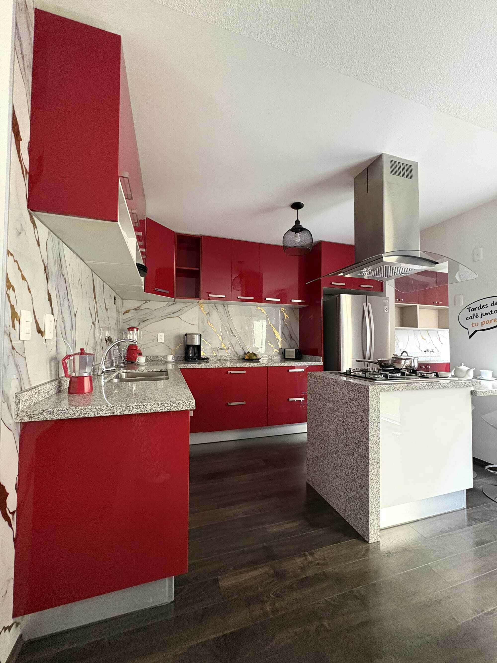 real-madeira-pontevel-plus-cocina-isla-roja